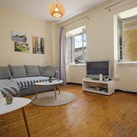 Downtown Apt At Filellinon Corfu  Екстериор снимка