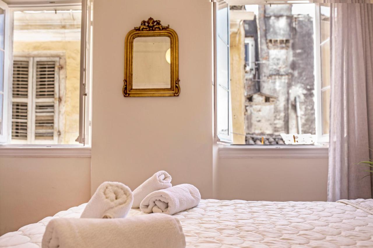 Downtown Apt At Filellinon Corfu  Екстериор снимка