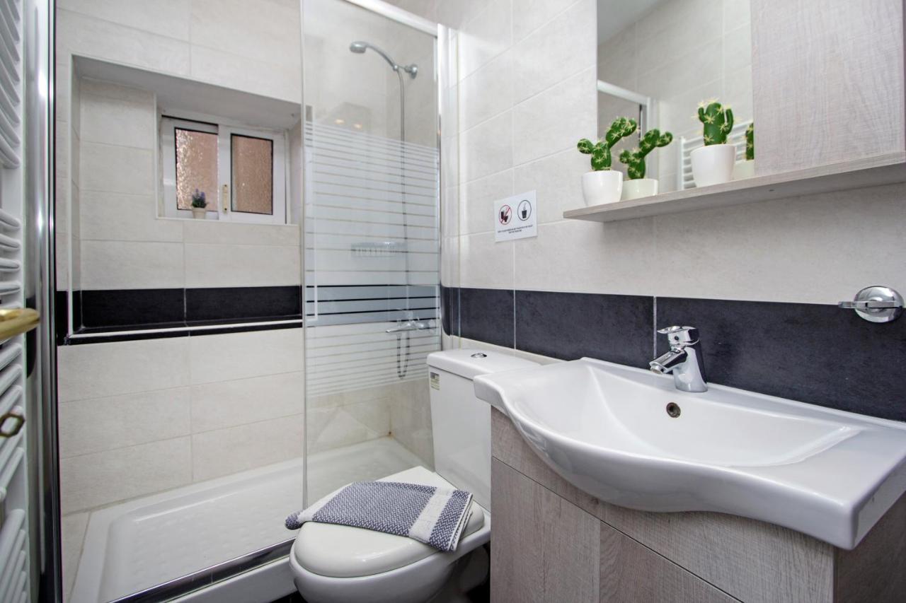 Downtown Apt At Filellinon Corfu  Екстериор снимка